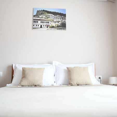 Guesthouse Leo Berat Exterior foto