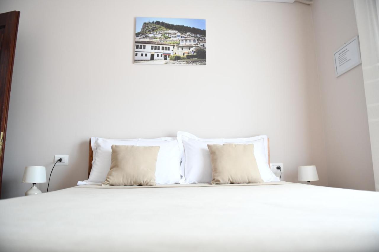 Guesthouse Leo Berat Exterior foto