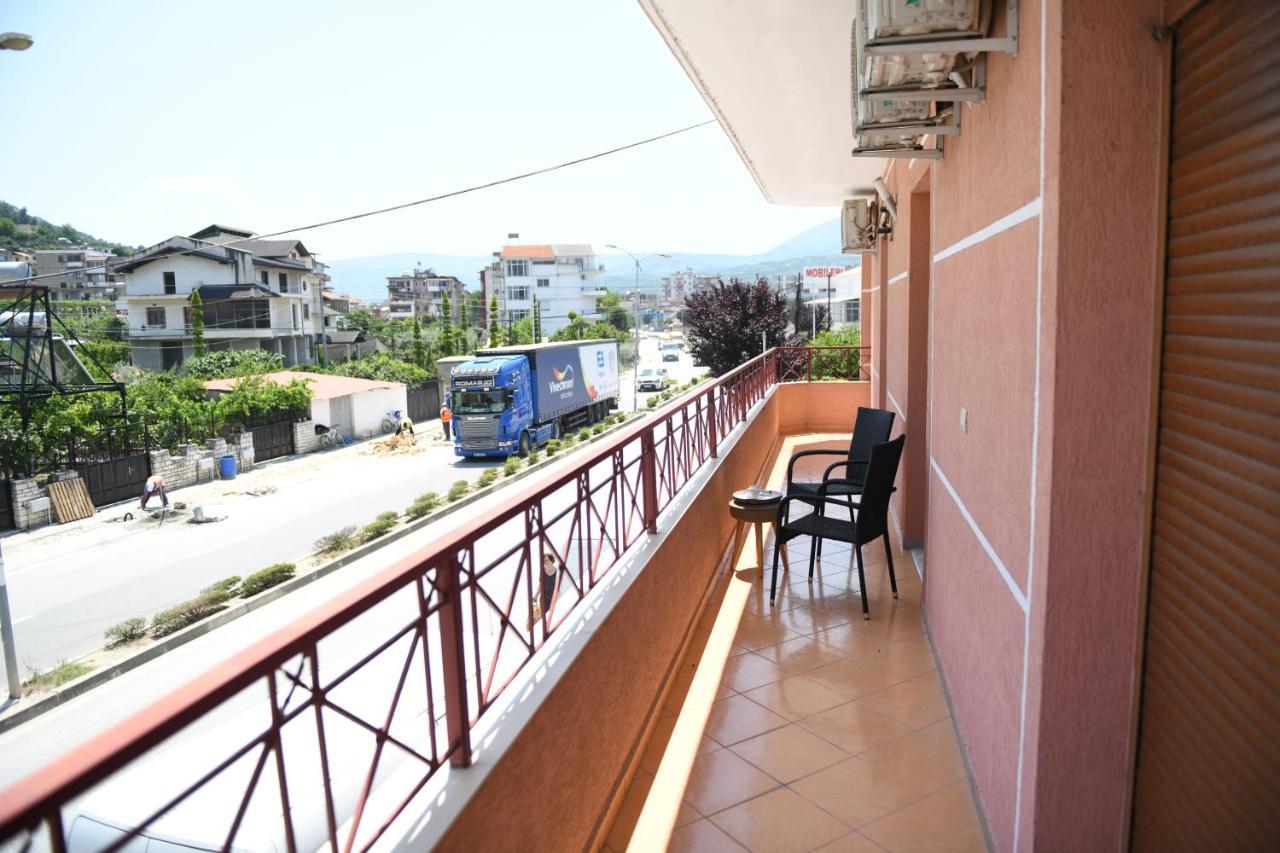 Guesthouse Leo Berat Exterior foto