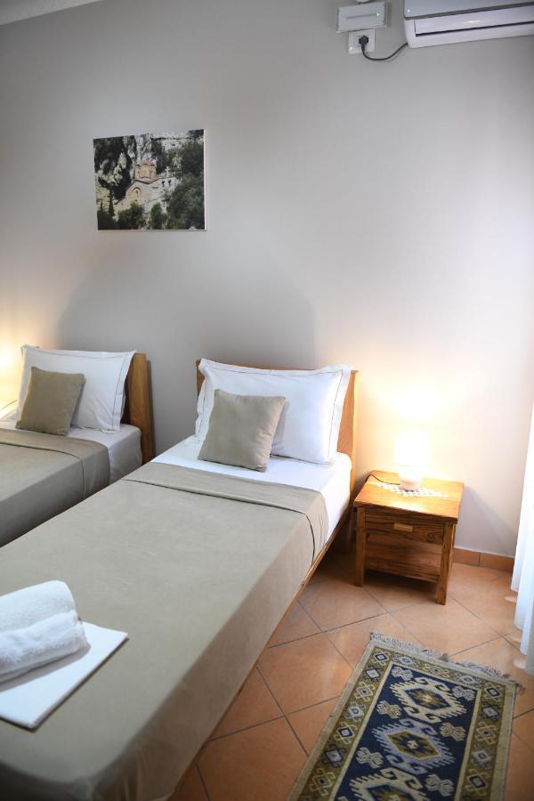 Guesthouse Leo Berat Exterior foto
